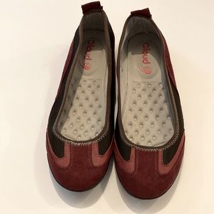 Cloud Suede Slip On Memory Foam Women’s Loafers-Size 10